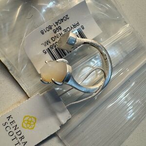 🎉LAST CHANCE🎉 KENDRA SCOTT
Pryde Ring Rose Gold/Iridescent Drusy‎